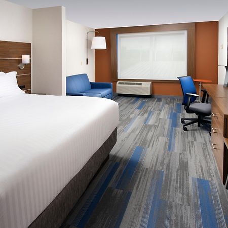 Holiday Inn Express & Suites By Ihg Altoona By Ihg Extérieur photo