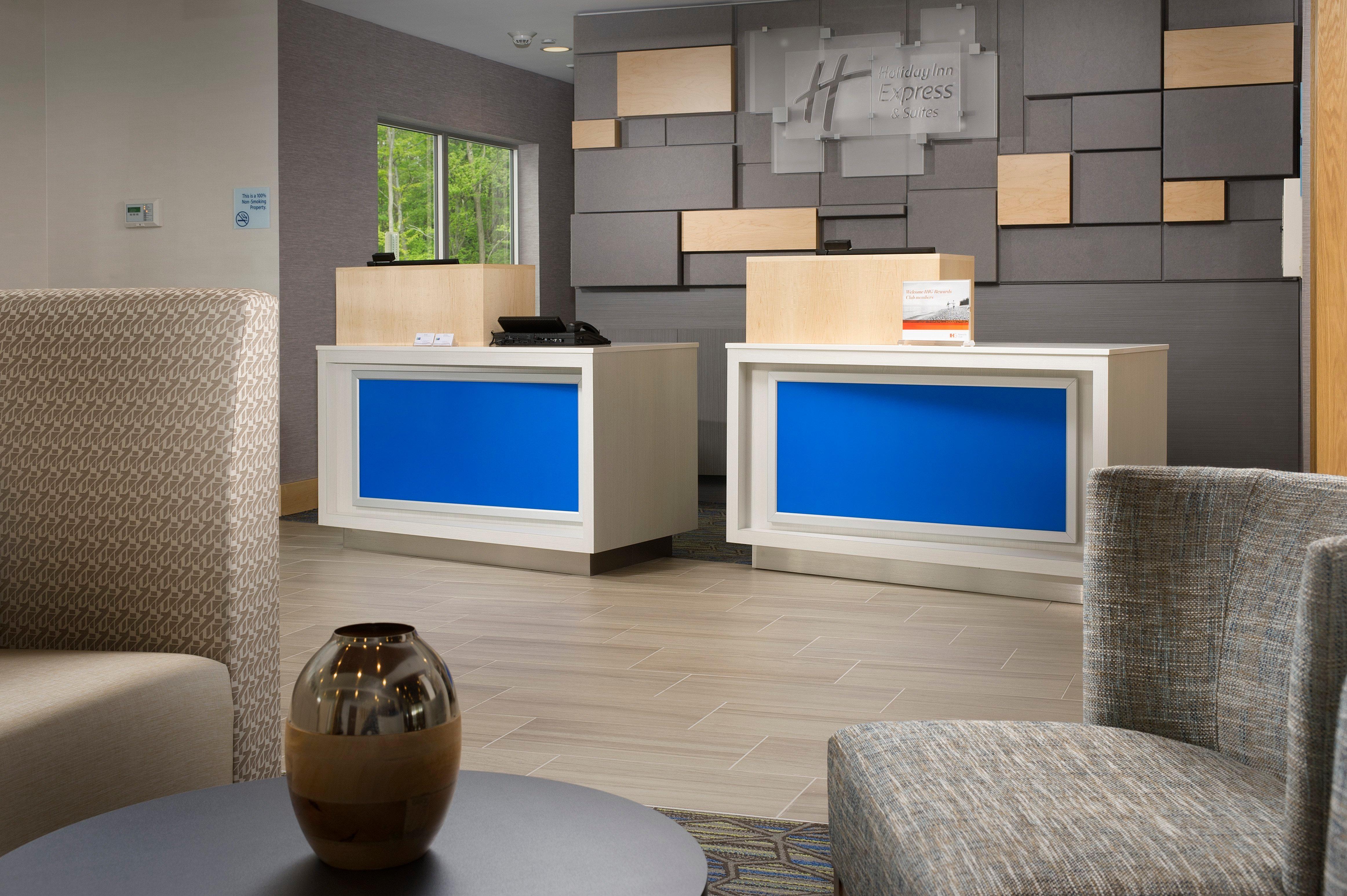 Holiday Inn Express & Suites By Ihg Altoona By Ihg Extérieur photo