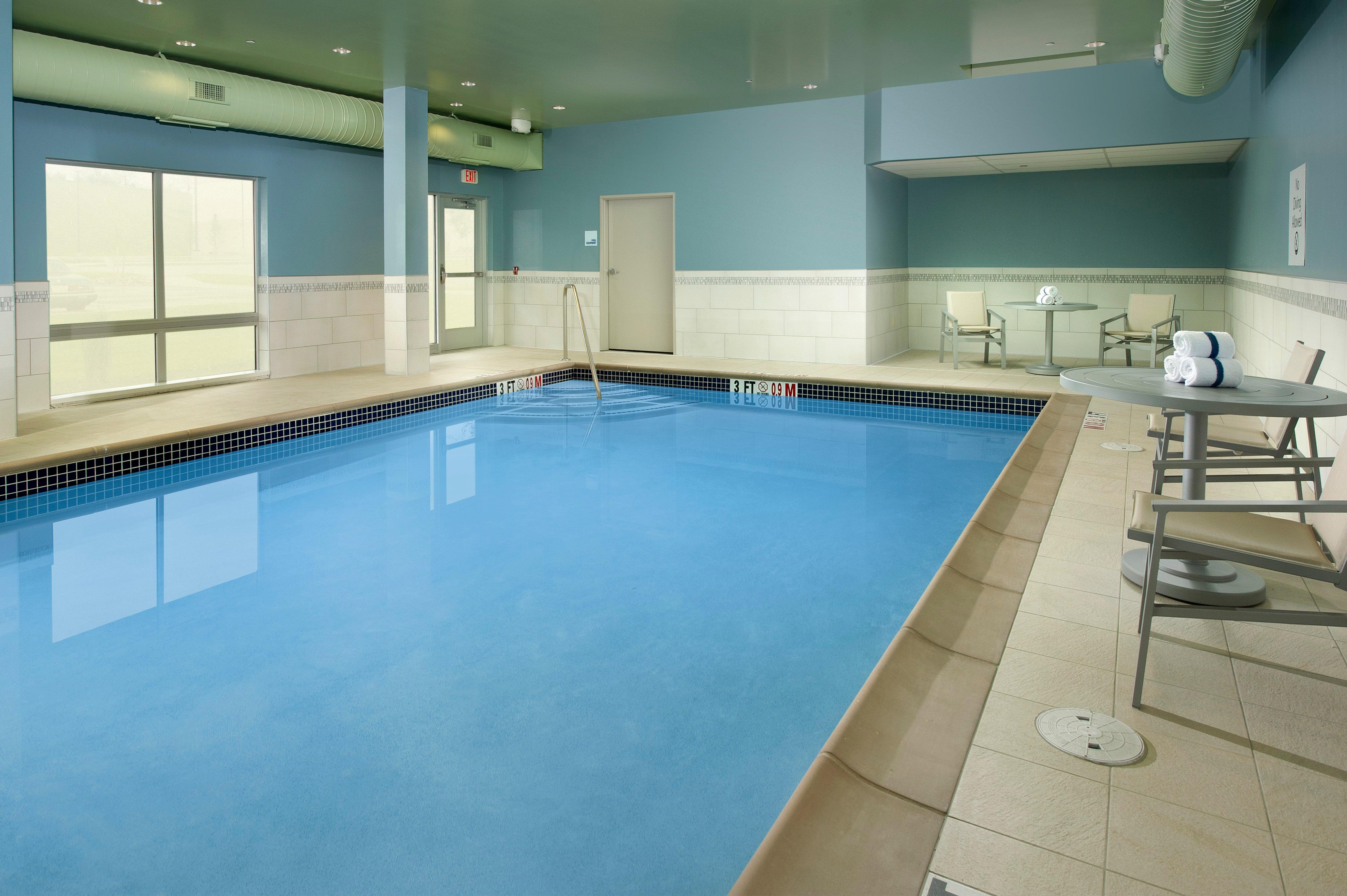 Holiday Inn Express & Suites By Ihg Altoona By Ihg Extérieur photo