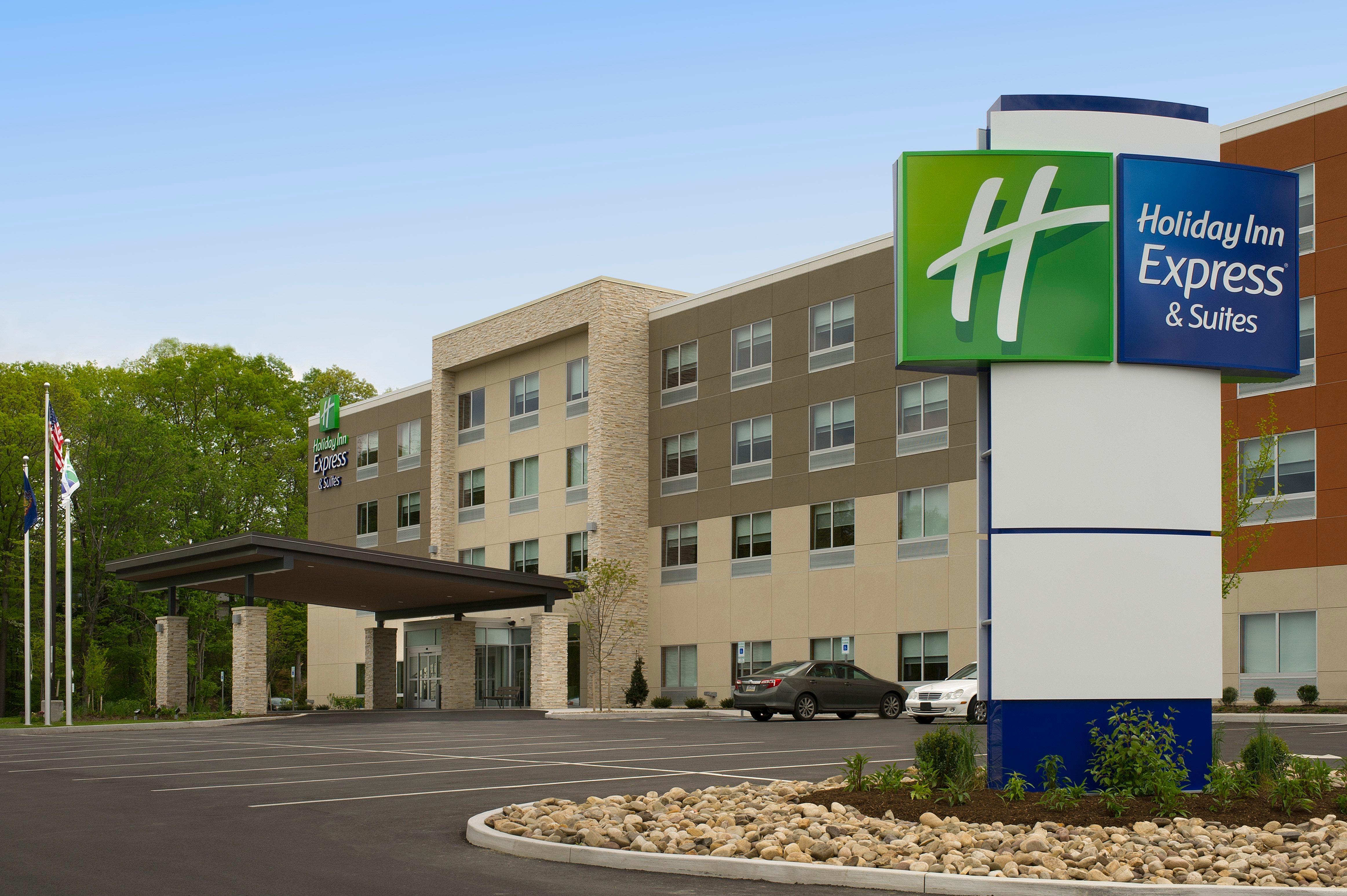 Holiday Inn Express & Suites By Ihg Altoona By Ihg Extérieur photo